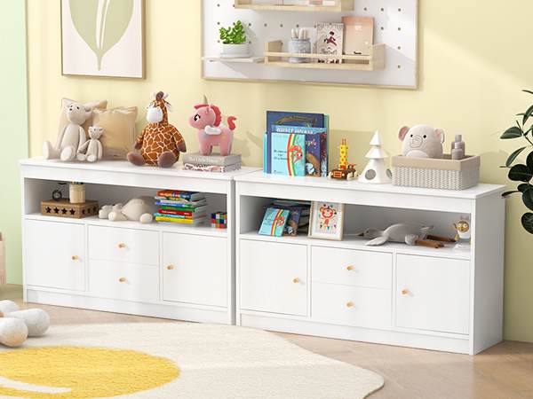 Entwicklungsfördernder Spielzeugschrank