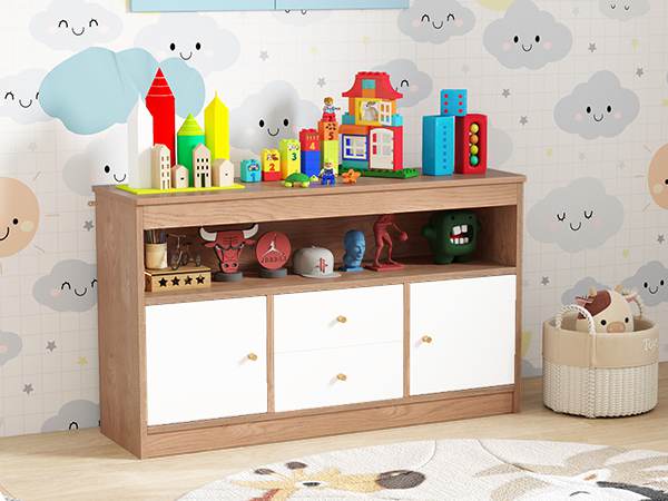 Entwicklungsfördernder Spielzeugschrank