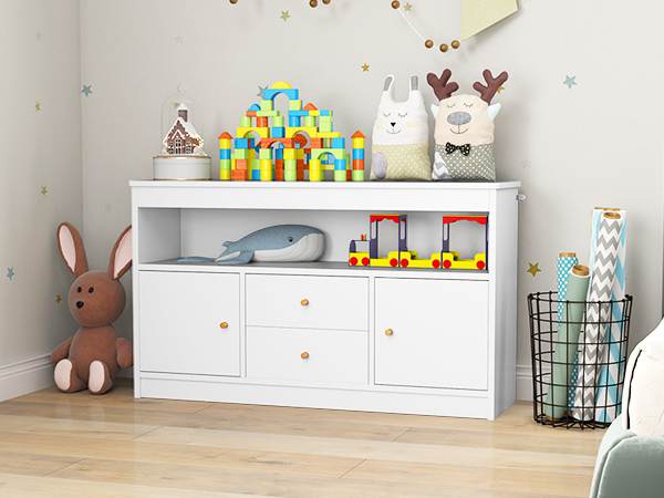 Entwicklungsfördernder Spielzeugschrank
