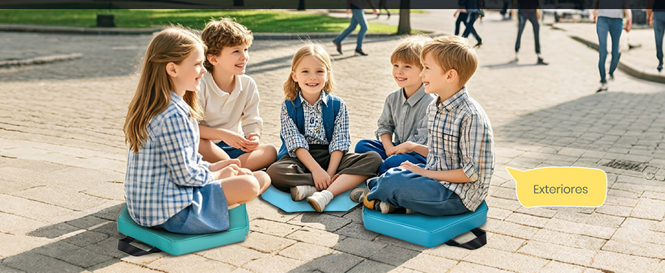 ‌‌Almacenamiento apilable para niños
